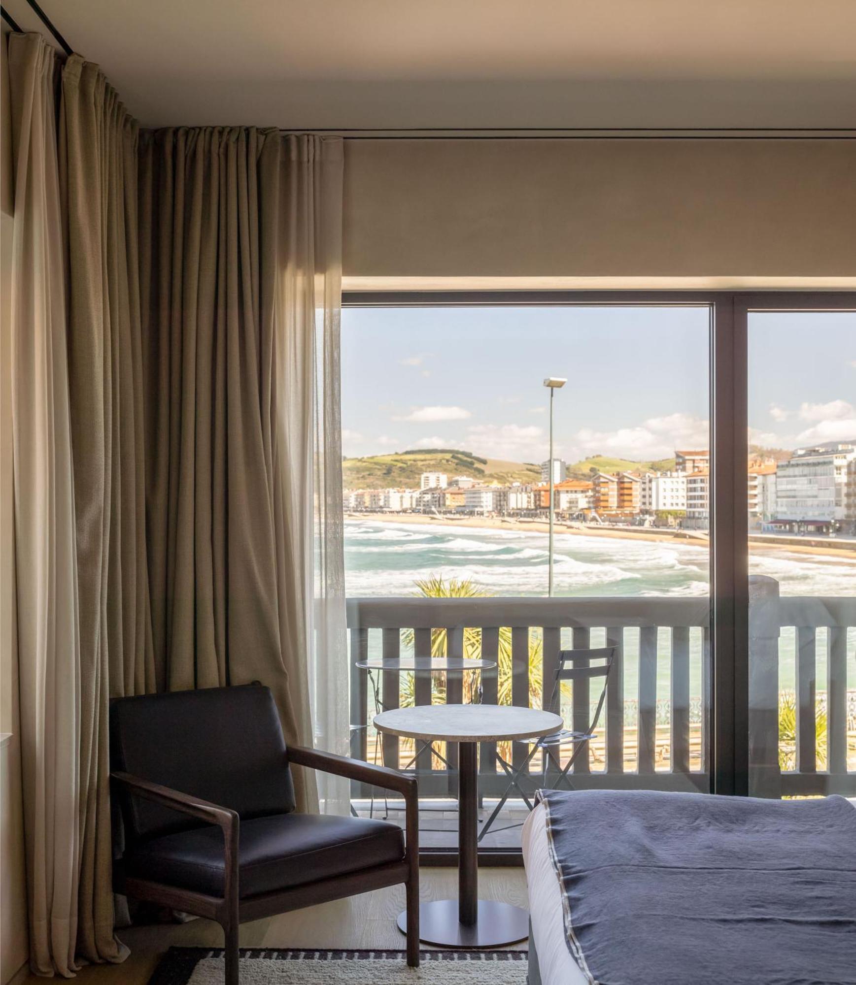 Hotel Ur Bare Zarautz Exterior photo